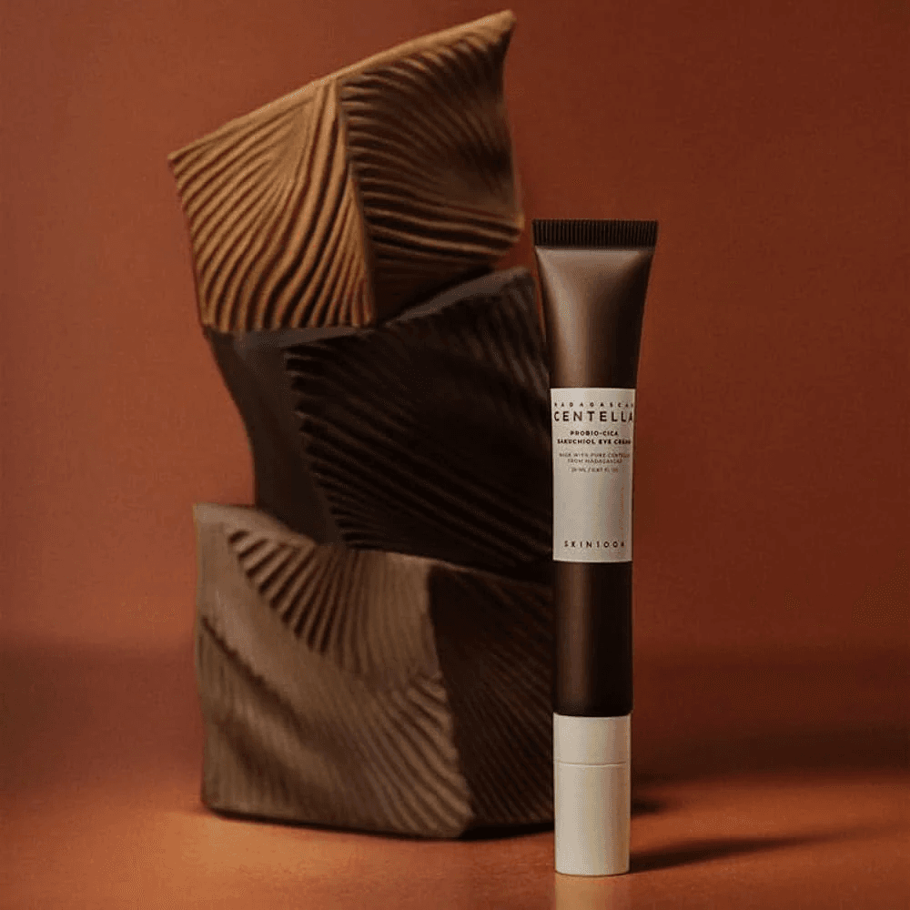 Крем під очі з бакучиолом SKIN1004 Madagascar Centella Probio-Cica Bakuchiol Eye Cream 1