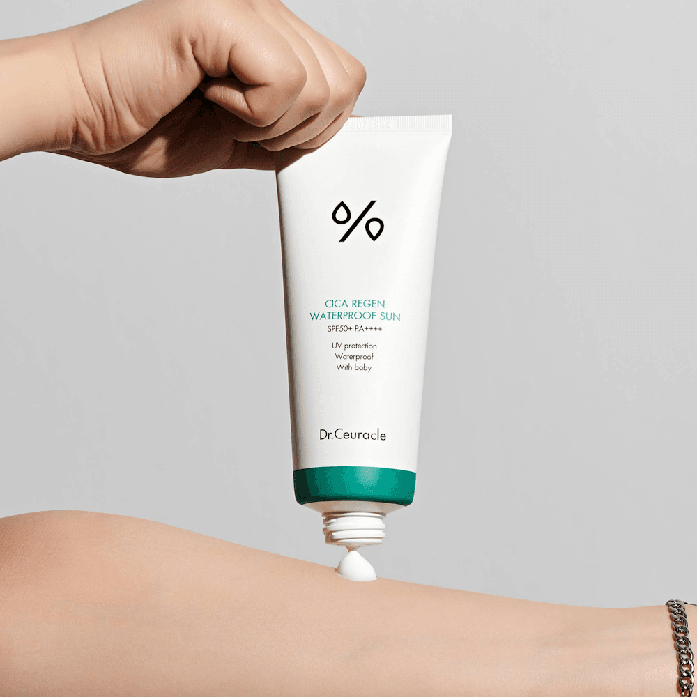 Водостійкий сонцезахисний крем з центеллою азіатською Dr.Ceuracle Cica Regen Waterproof Sun SPF50+ PA++++ 2