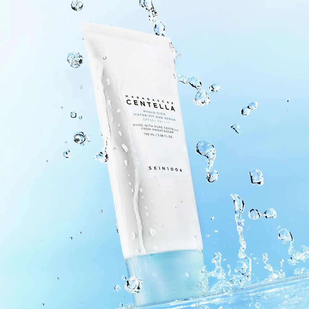 Легка сонцезахисна крем-сироватка для обличчя SKIN1004 Madagascar Centella Hyalu-Cica Water-Fit Sun Serum SPF50+ PA++++ 1