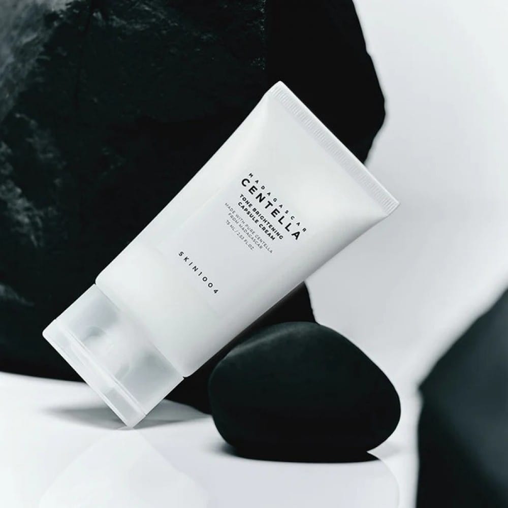 Освітлювальний крем для обличчя SKIN1004 Madagascar Centella Tone Brightening Capsule Cream 1