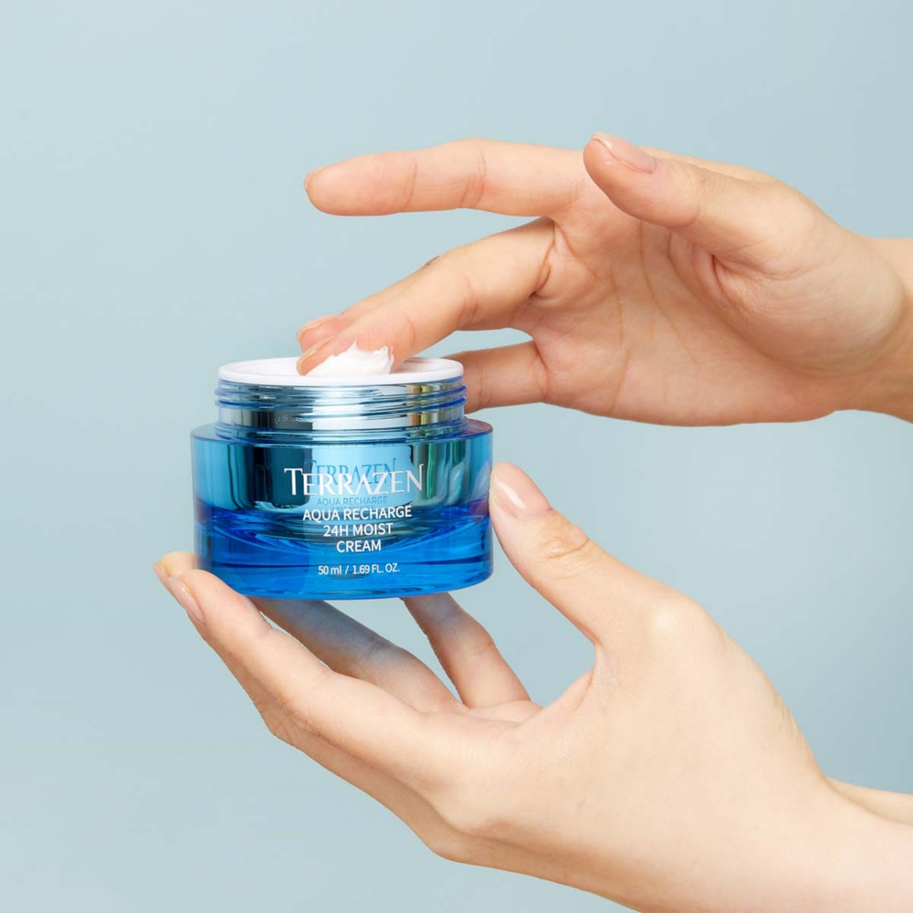 Крем для обличчя TERRAZEN Aqua Recharge 24H Moist Cream 1