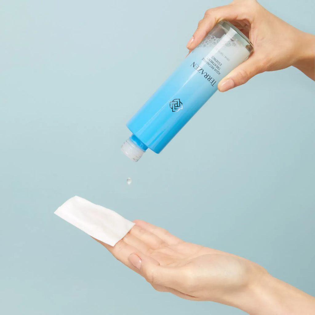 Інтенсивно зволожуюча есенція для обличчя TERRAZEN Aqua Recharge Treatment Essence 2